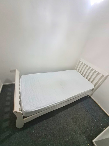White wooden single - white, bed
